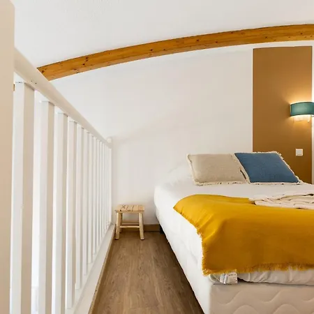 Les Lofts Du Grand De Lozere Aparthotel *
