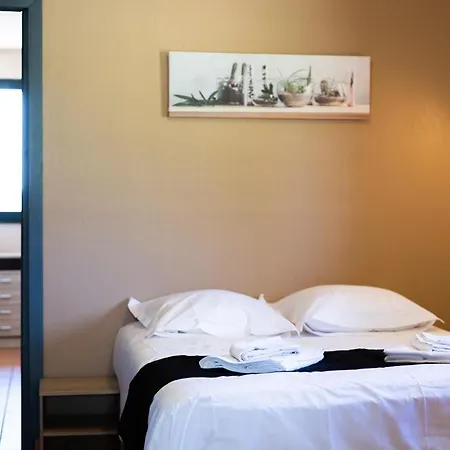 Les Lofts Du Grand De Lozere Aparthotel *